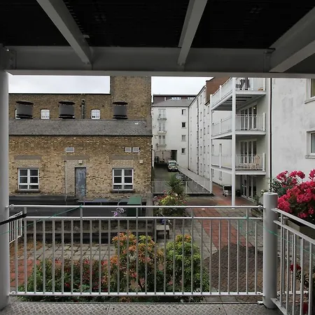 شقة Middle Gardiner Street